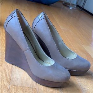 Seychelles size 10 platform wedges
